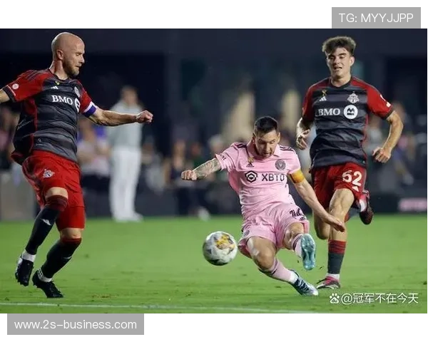 拜仁巴黎巅峰对决映照英超两种